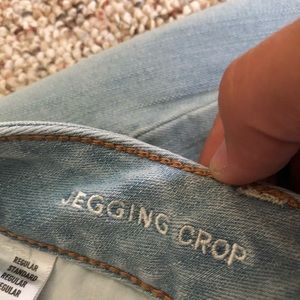Size 12 American Eagle Jegging Crop